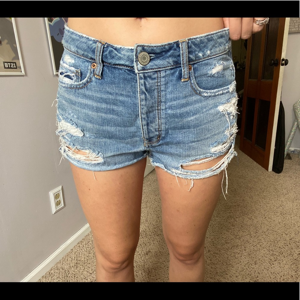 American Eagle distressed shorts